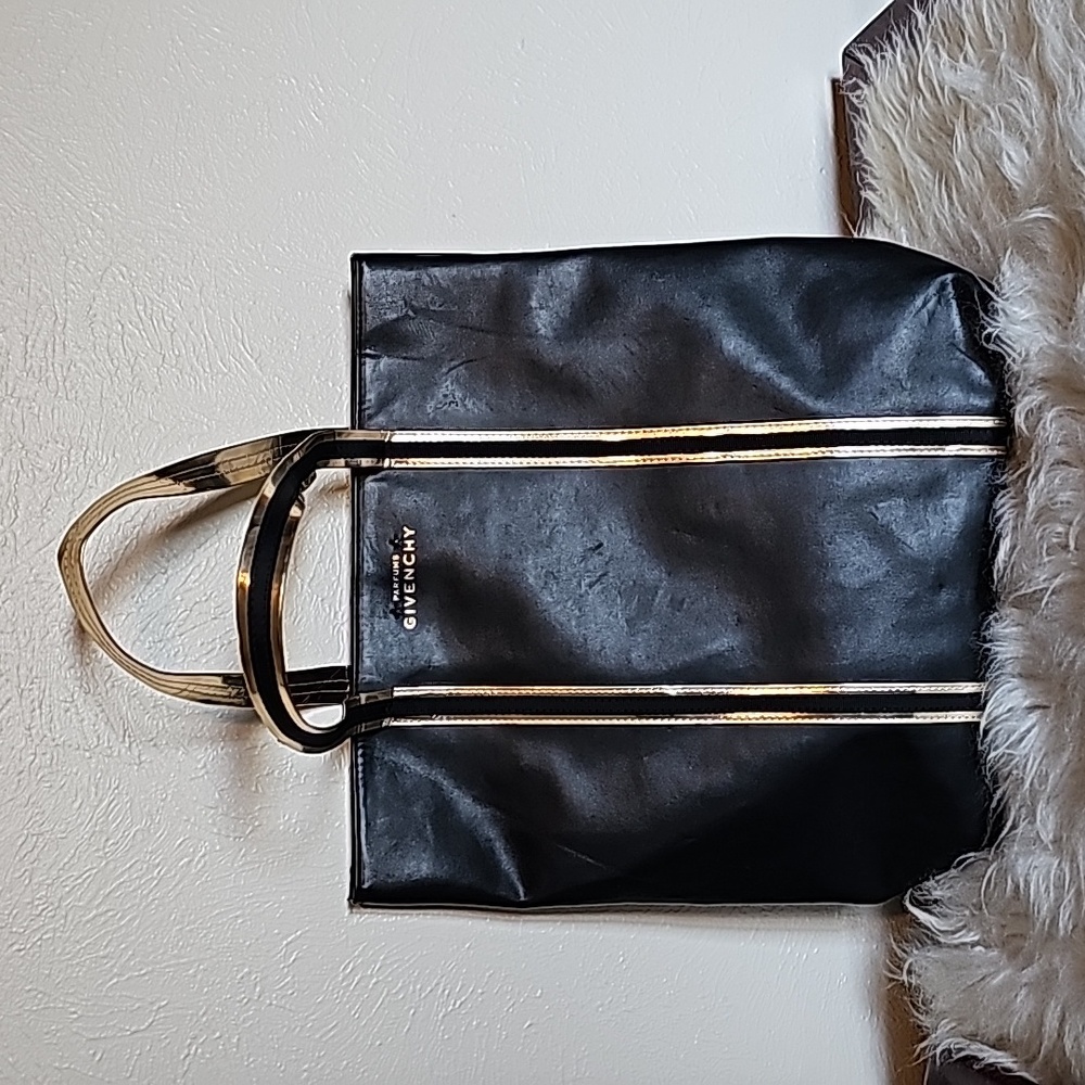 New Givenchy Perfume Classy Black And Gold Tone T… - image 6